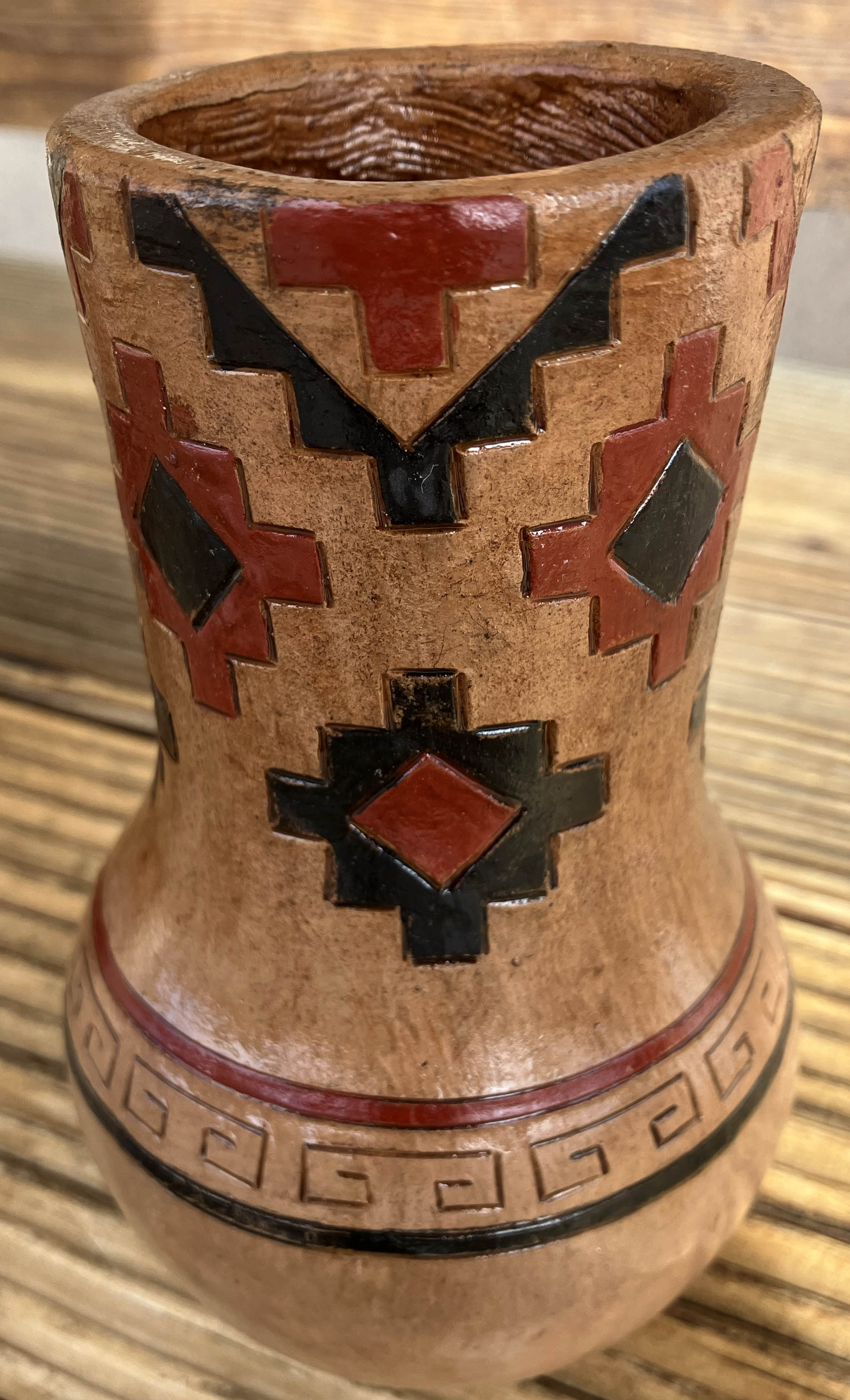 Lorraine Williams | Navajo Pot | Penfield Gallery of Indian Arts | Albuquerque, New Mexico